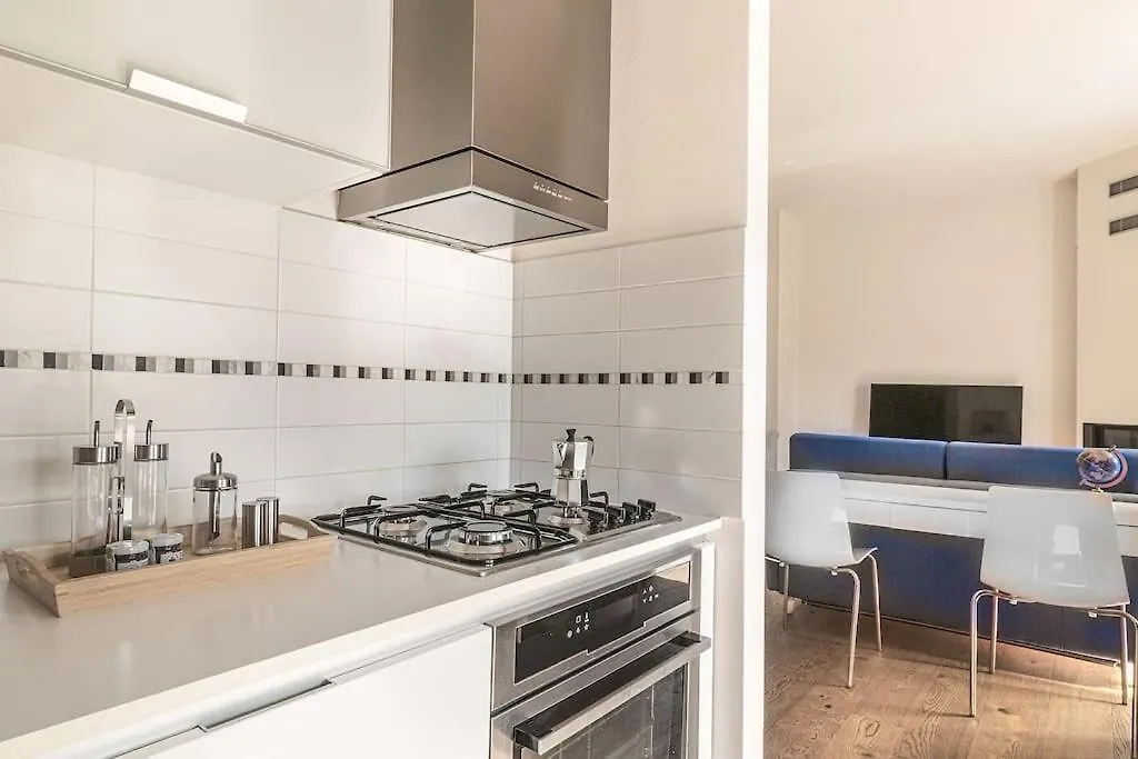 아파트 Enjoy Home - Attico Con Idromassaggio E Garage - Zona Sant'Antonio