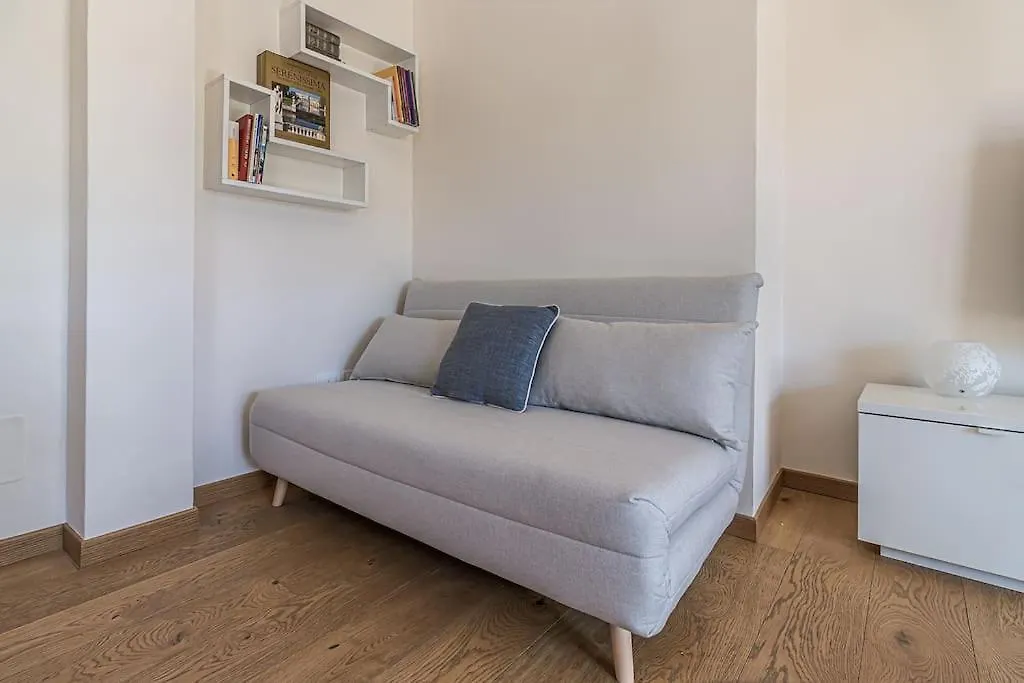 Apartment Enjoy Home - Attico In Centro Con Garage, Sant'Antonio Padova